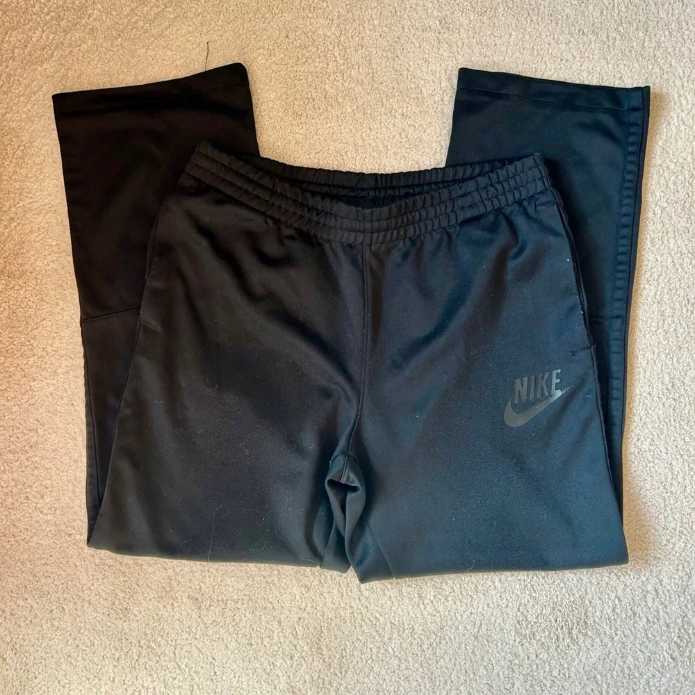 Nike Mens M Sportswear Athletic Joggers Track Pants & Shorts Lot of 2 Black - Picture 2 of 8